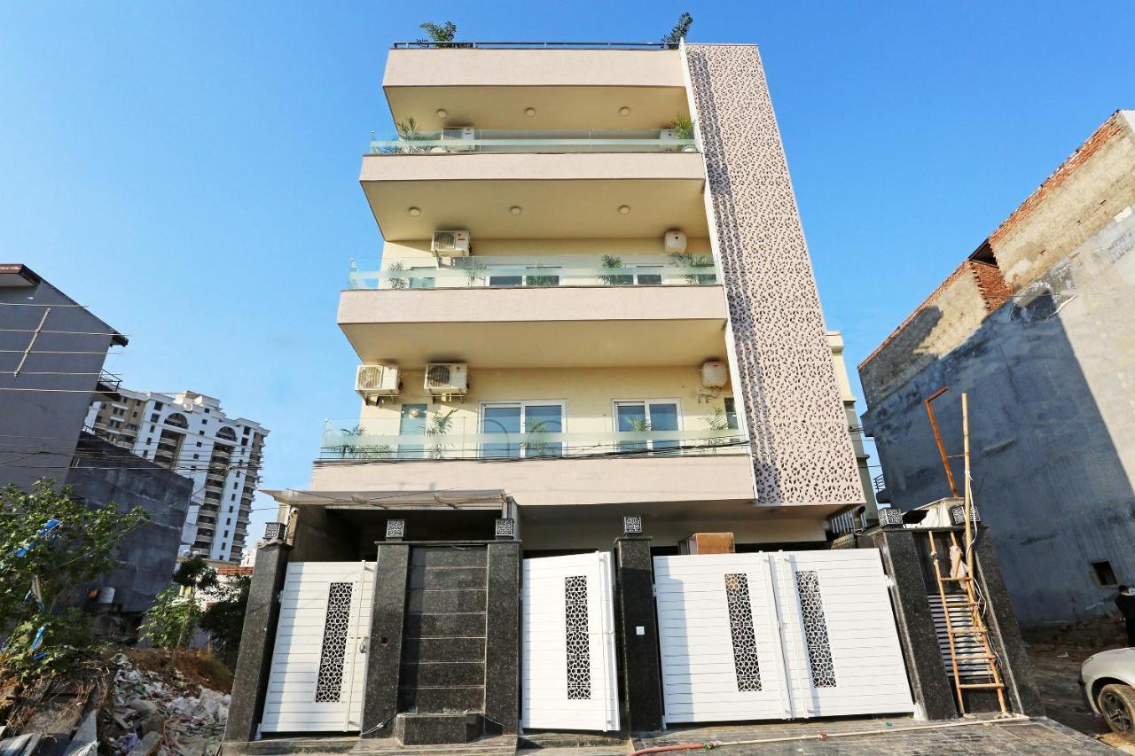 Capital O 7331 Hotel Downtown 뉴델리 외부 사진