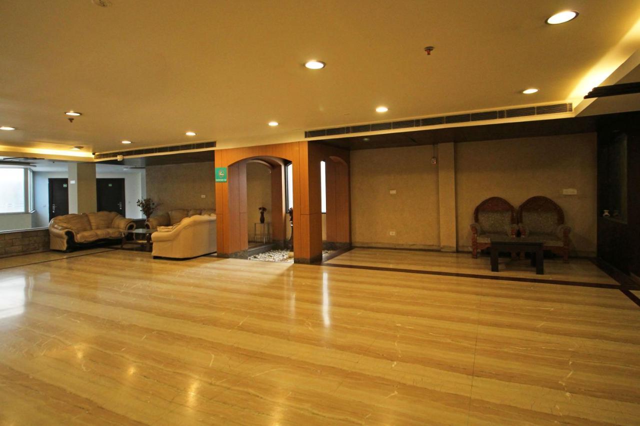 Capital O 7331 Hotel Downtown 뉴델리 외부 사진