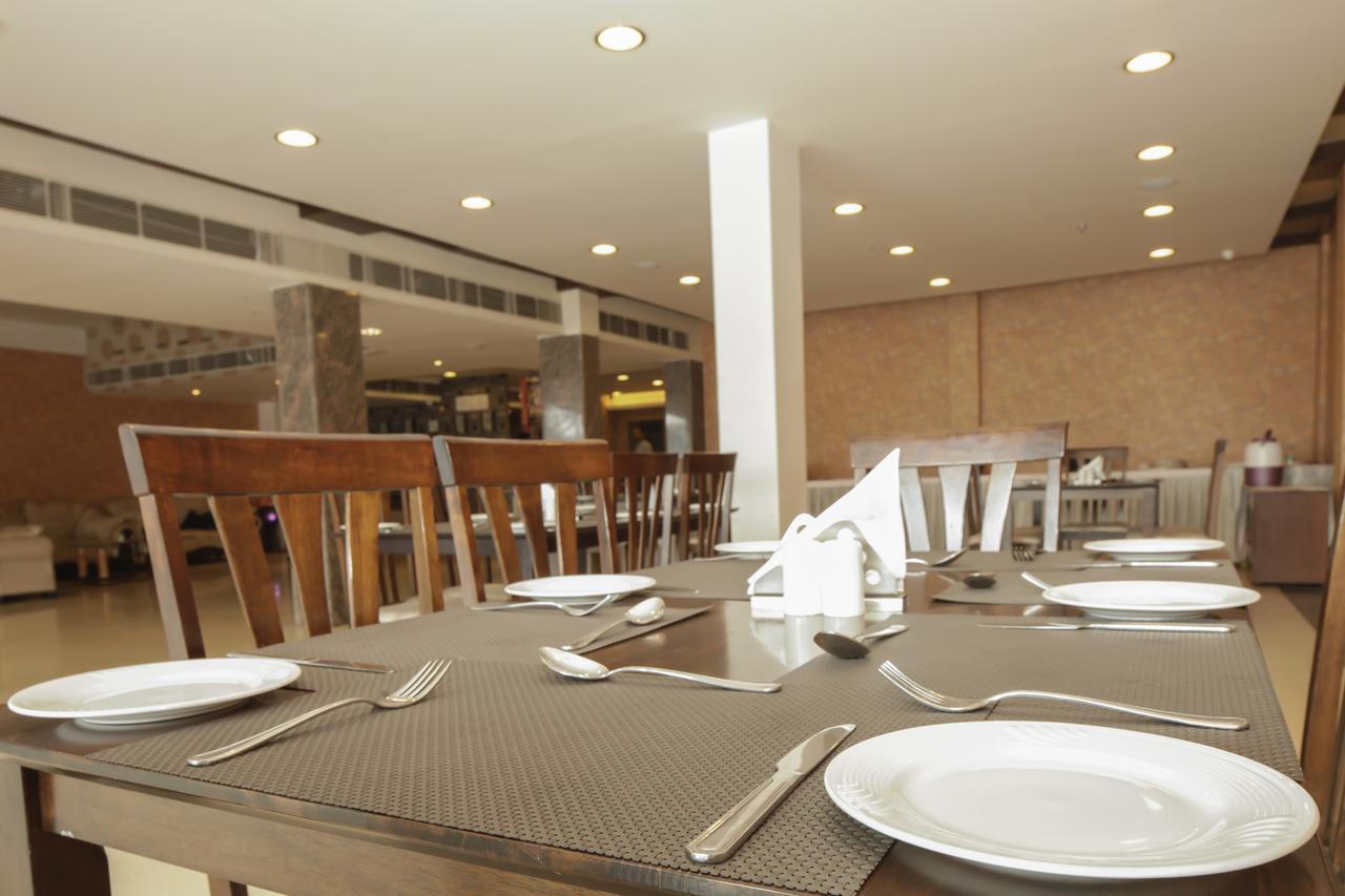 Capital O 7331 Hotel Downtown 뉴델리 외부 사진