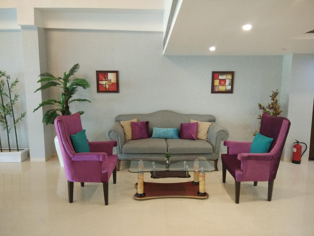 Capital O 7331 Hotel Downtown 뉴델리 외부 사진