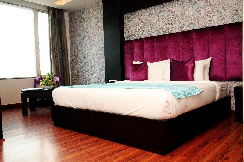 Capital O 7331 Hotel Downtown 뉴델리 외부 사진