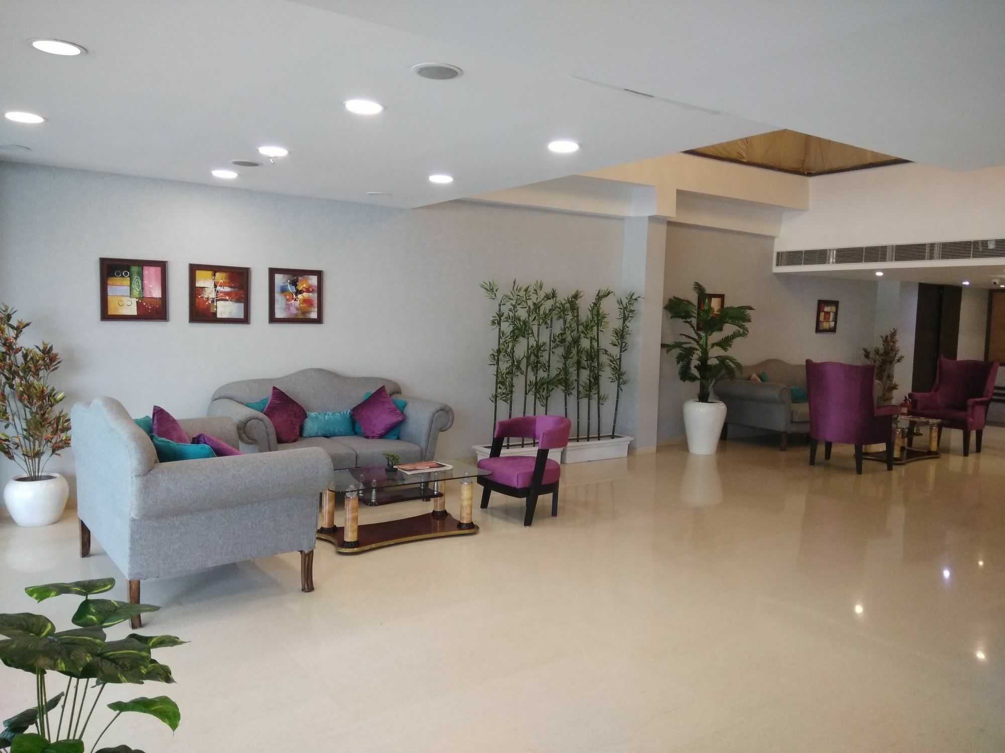Capital O 7331 Hotel Downtown 뉴델리 외부 사진