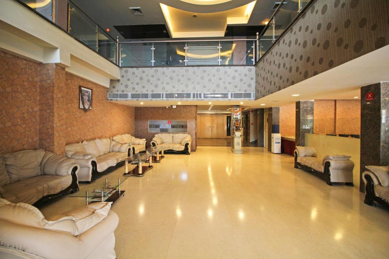 Capital O 7331 Hotel Downtown 뉴델리 외부 사진